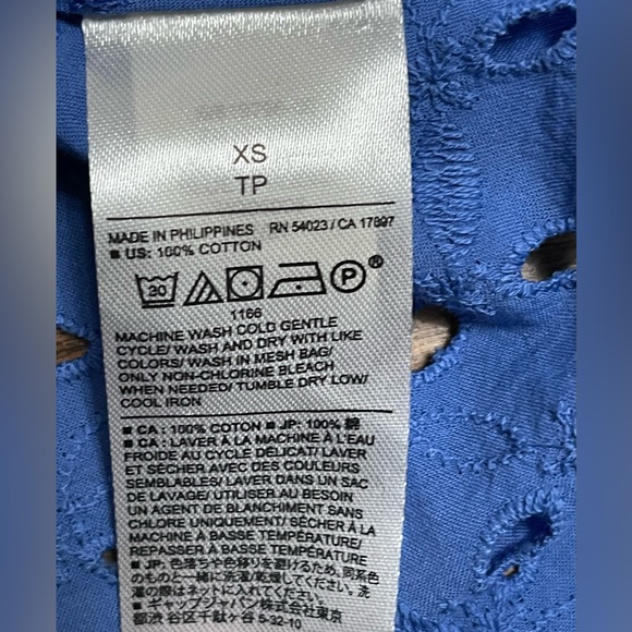 Banana Republic Blue Midnight Eyelet Short Sleeve Blouse Size XS - Picture 7 of 8